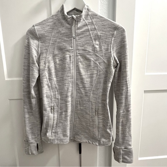 EUC lululemon Define Jacket size 6 in Luon. Space Nimbus color - Picture 4 of 9